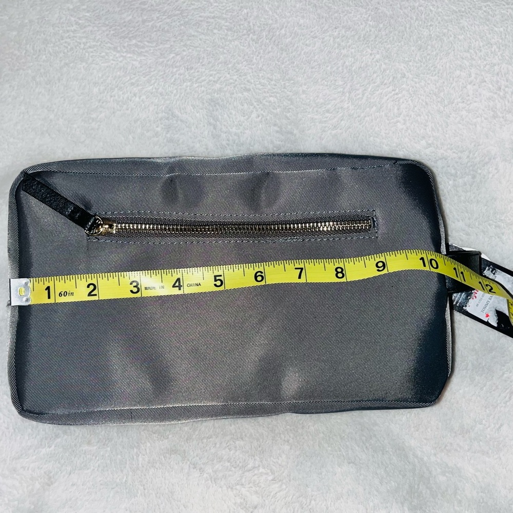 Tommy Bahama Travel Zipper Case NWT! - Picture 9 of 10